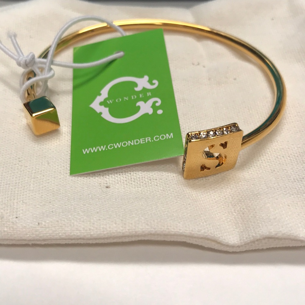 😀Monogramed “S” Bracelet 😀